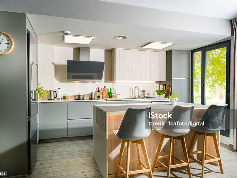 The Pros of Going Faux: Comparing Artificial Flowers & Real Flowers for Weddings