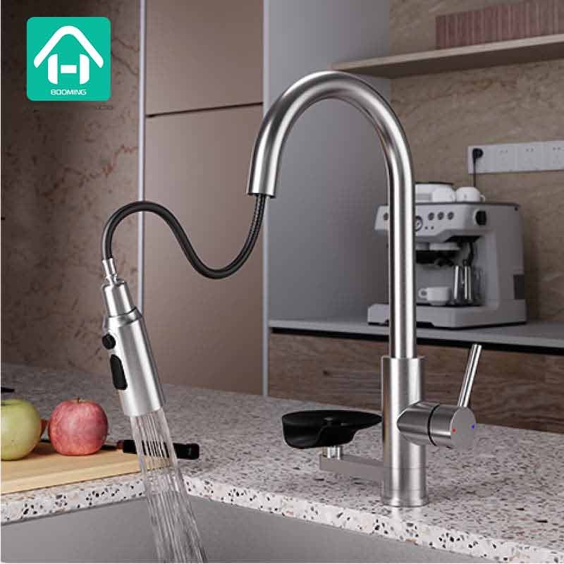 Kitchen Faucet with Glass Rinser